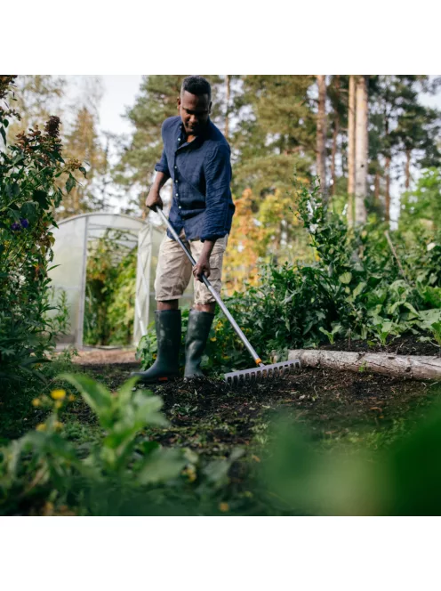 Fiskars Ergonomic™ gereblye, fém fejjel