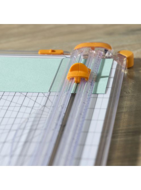 Fiskars SureCut™ vágóasztal A4, papírhoz, széles talppal