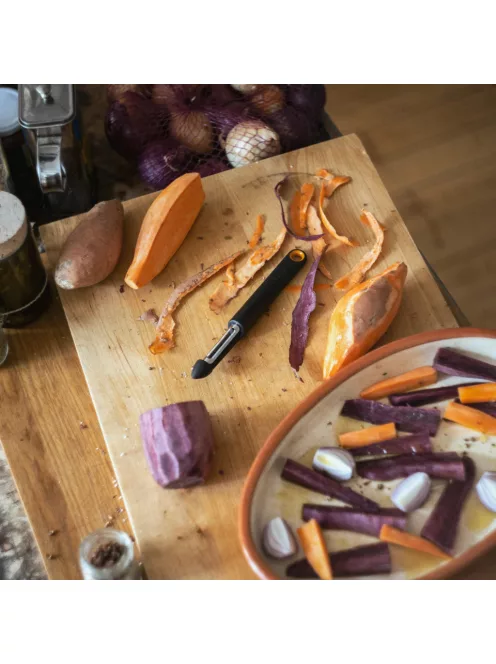 Fiskars Functional Form™ forgópengés hámozó (1079960)