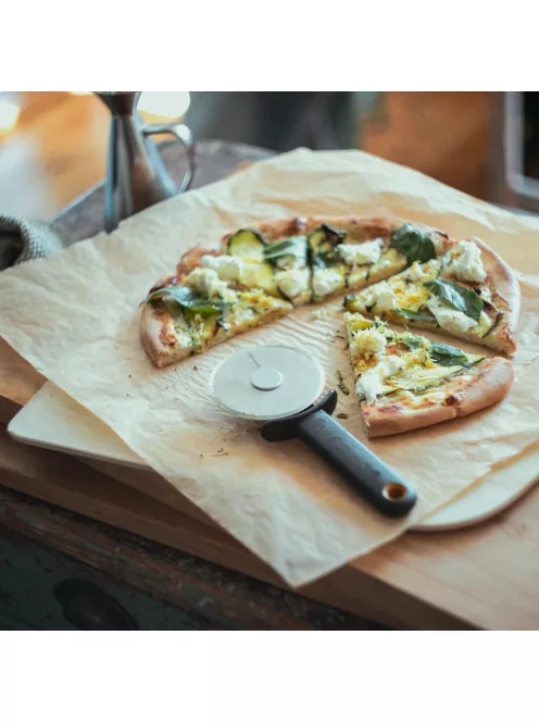 Fiskars Functional Form™ pizzaszeletelő (1079963)