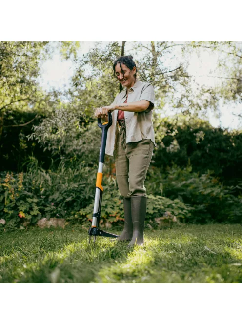 Fiskars X-series™ teleszkópos gyomkiszedő (1080510)