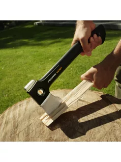   Fiskars U14 Ultra univerzális fejsze - 25 év garanciával (1082130)