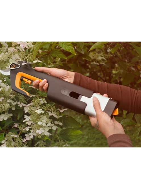 Fiskars Power Tools BT12 akkumulátor 12V-4Ah (1082341)