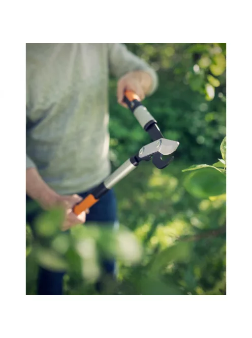 Fiskars PowerGearX™ Fém fogaskerekes ágvágó LX94 (M), bypass - 25 év garanciával (1020187)