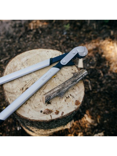 Fiskars PowerGearX™ Fém fogaskerekes ágvágó, rávágó LX99 (L) - 25 év garanciával (1020189)