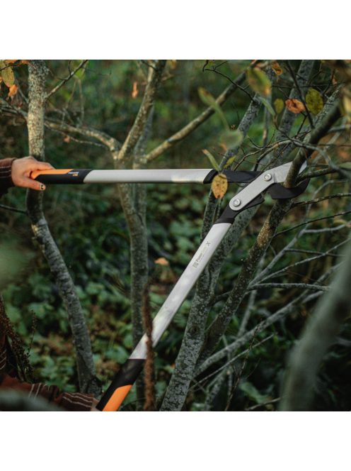 Fiskars PowerGearX™ Fém fogaskerekes ágvágó LX98, bypass (L) - 25 év garanciával (112490)