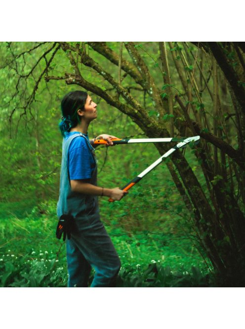 Fiskars PowerGearX™ Fém fogaskerekes ágvágó LX98, bypass (L) - 25 év garanciával (112490)