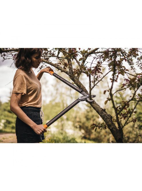 Fiskars PowerGear™ Ágvágó, nagy, horgos, L78 (1000584)