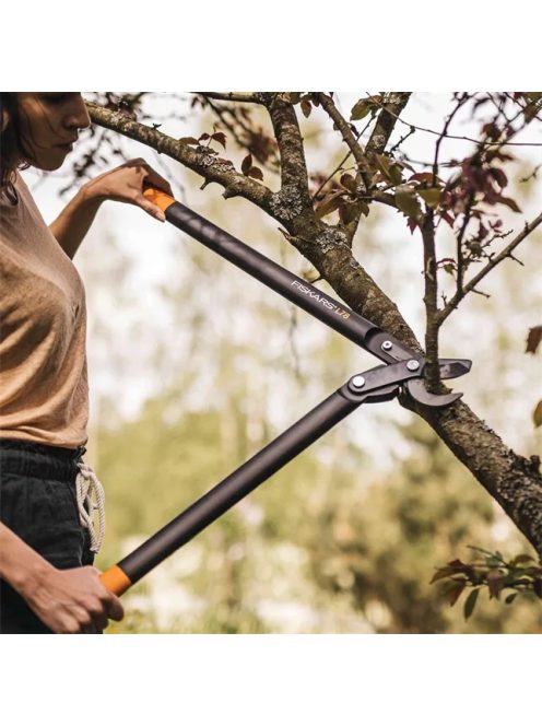 Fiskars PowerGear™ Ágvágó, nagy, horgos, L78 (1000584)
