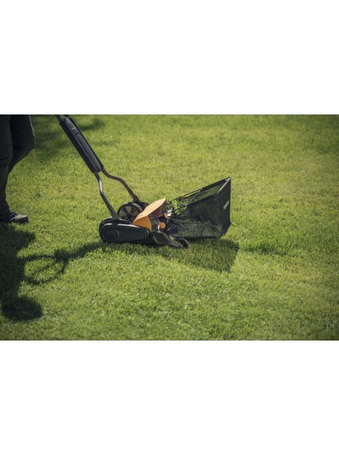 Fiskars StaySharp™ Max kézi fűnyíró (1000591)