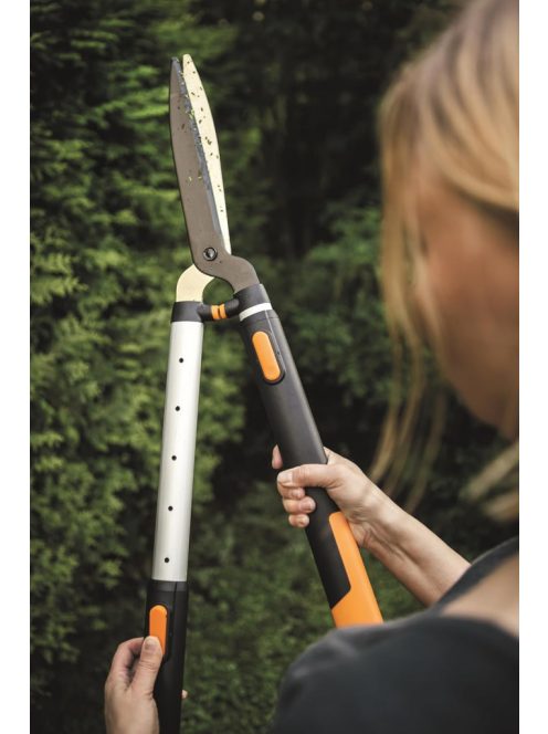 Fiskars SmartFit Teleszkópos sövénynyíró HS86 (1013565)