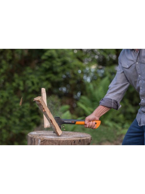 Fiskars X7 kemping fejsze XS - 25 év garanciával (1015618)