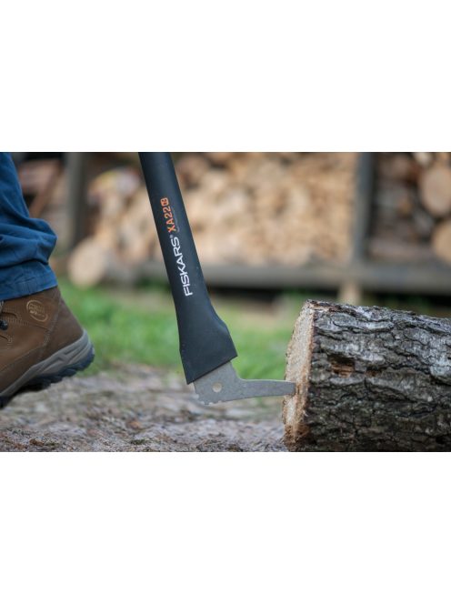 Fiskars WoodXpert™ nagy rönkcsákány XA22 (1003623)