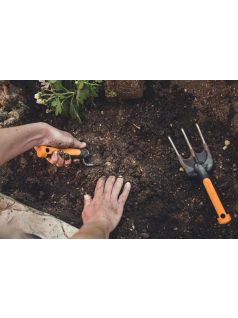 Fiskars Premium™ talajlazító (1000728)