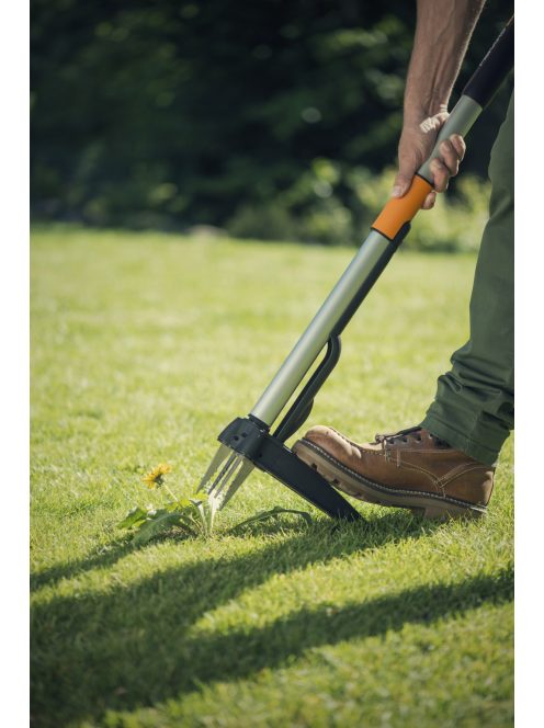 Fiskars SmartFit™ teleszkópos gyomkiszedő (1020125)