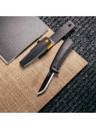 Fiskars Staysharp™ kKés építőipari munkákhoz, tokba épített élezővel (1023617)