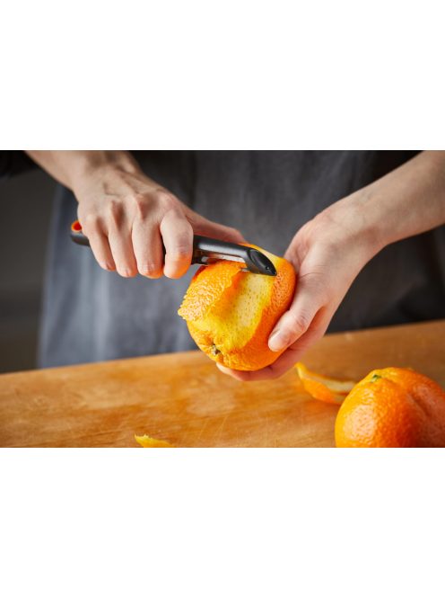 Fiskars Functional Form Forgó pengés hámozó  (1014419) 