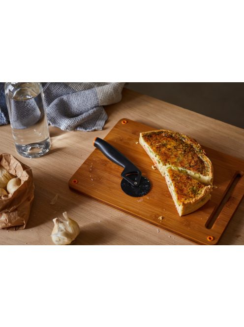 Fiskars Functional Form Pizzavágó (1019533)