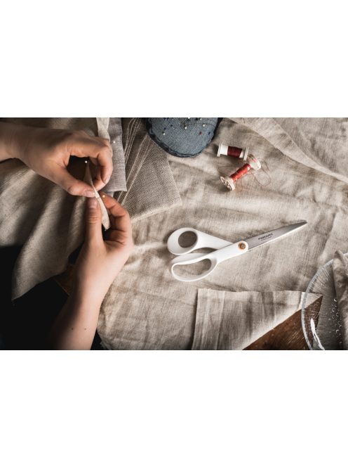 Fiskars Functional Form Általános olló, 21 cm, fehér (1020412)