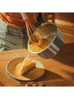   Fiskars Functional Form Habverő, szilikon felülettel (1023613)