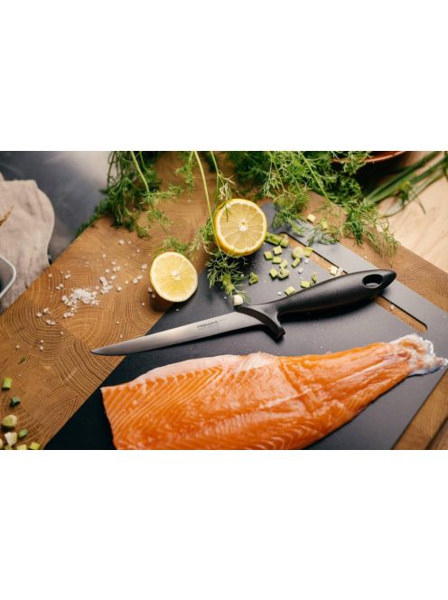 Fiskars Essential filézőkés, hajlékony pengével (1023777)