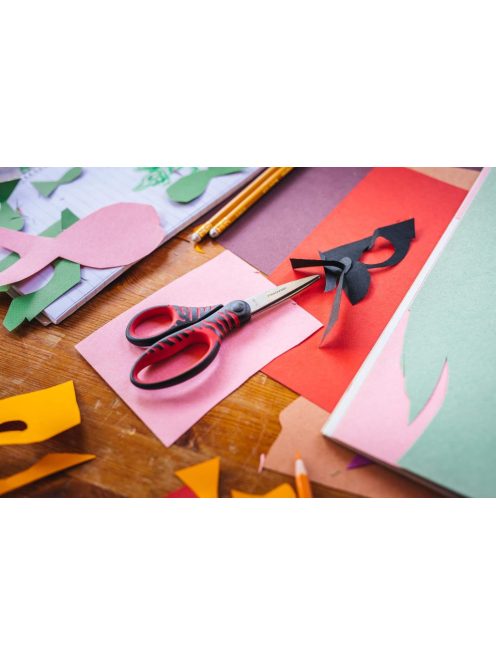 Fiskars Gyermekolló, 15 cm, fekete és piros, Softgrip (1027423)