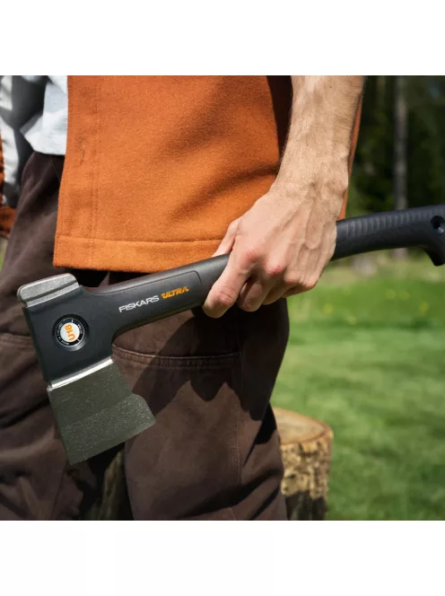 Fiskars U18 Ultra univerzális fejsze - 25 év garanciával (2022087)