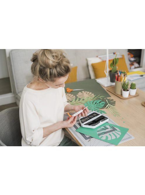 Fiskars Prémium precíziós faragó kés + penge készlet (1024384)