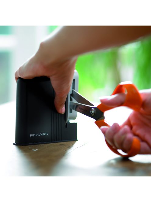 Fiskars Functional Form Clip-Sharp™ ollóélező (1000812)