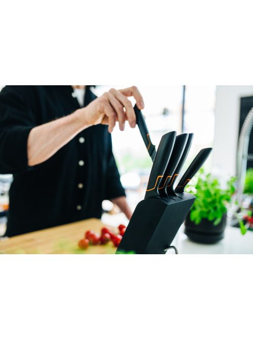 Fiskars Edge Prémium késkészlet dizájner tartóval, 5 japán acél késsel (1003099)