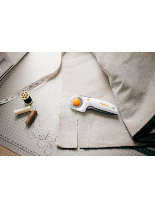 Fiskars Görgős vágó 45 mm-es (1003910)