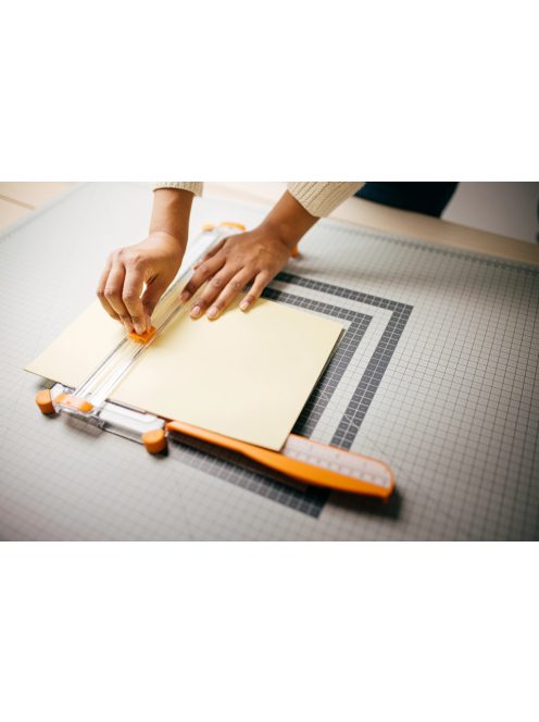 Fiskars Vágóasztal A4 30cm (1003916)