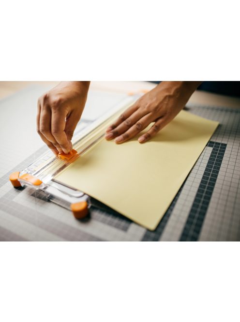 Fiskars Vágóasztal A4 30cm (1003916)