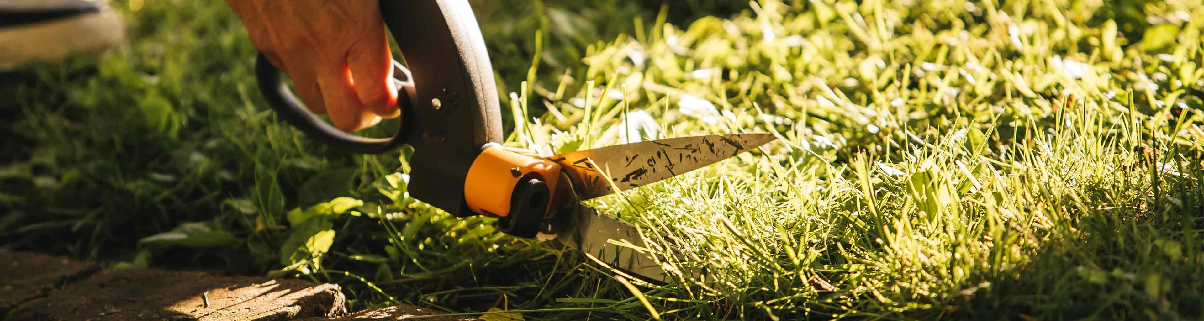 Fiskars fűnyíró ollók